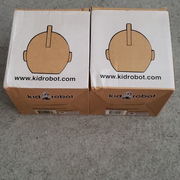 Kidrobot 2x 09 Rare Candles Milk & Pear - Picture 4 of 14